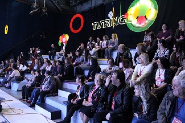 Roma women from Tuzla, Prnjavor and Kakanj  was guests on &quot;TV Bingo show&quot; Lottery B&amp;H